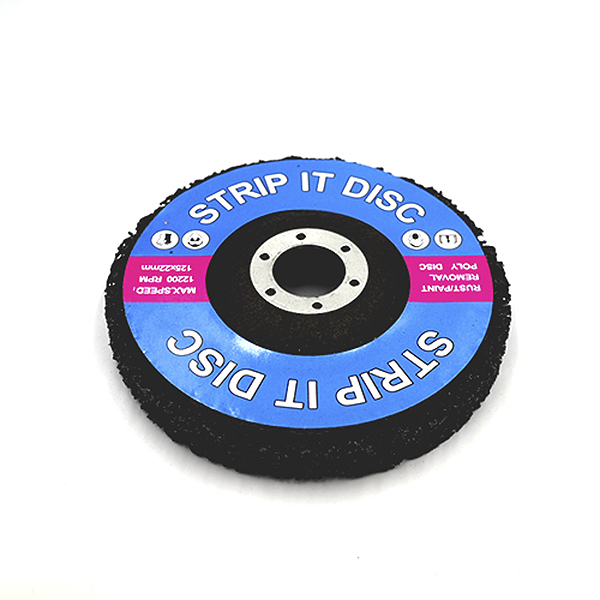 Круг зачистной на площадке под болгарку